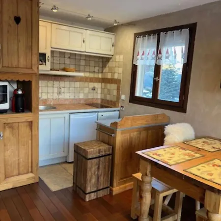 Appartement Avec Balcon Au Centre De La Station, Proche Des Remontées Mécaniques