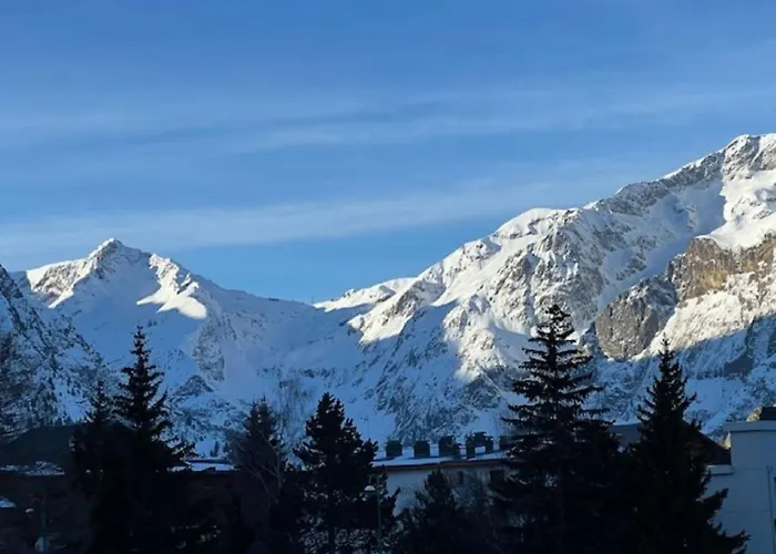 Avec Balcon Au Centre De La Station, Proche Des Remontées Mécaniques Appartement *